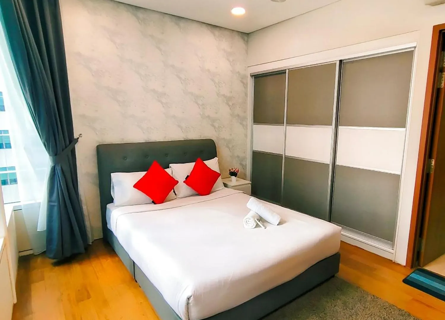 Sky Suites Klcc By Kd Luxury Suites クアラルンプール アパート