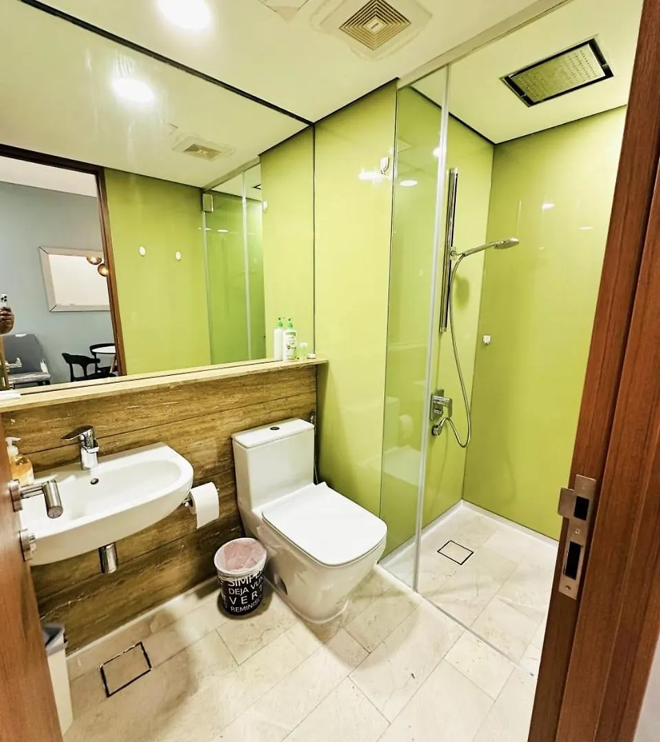 Sky Suites Klcc By Kd Luxury Suites クアラルンプール アパート