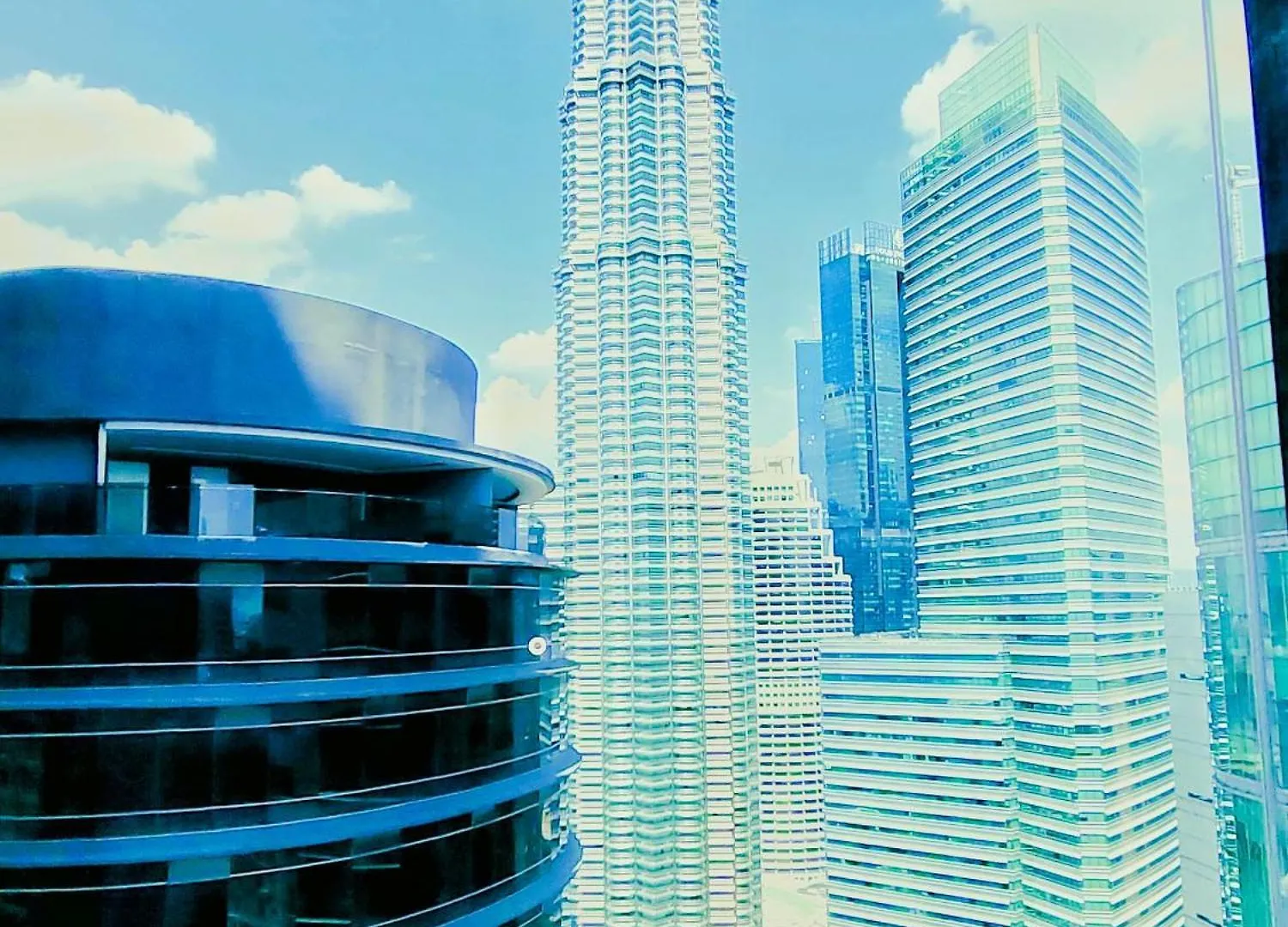 아파트 Sky Suites Klcc By Kd Luxury Suites 쿠알라룸푸르