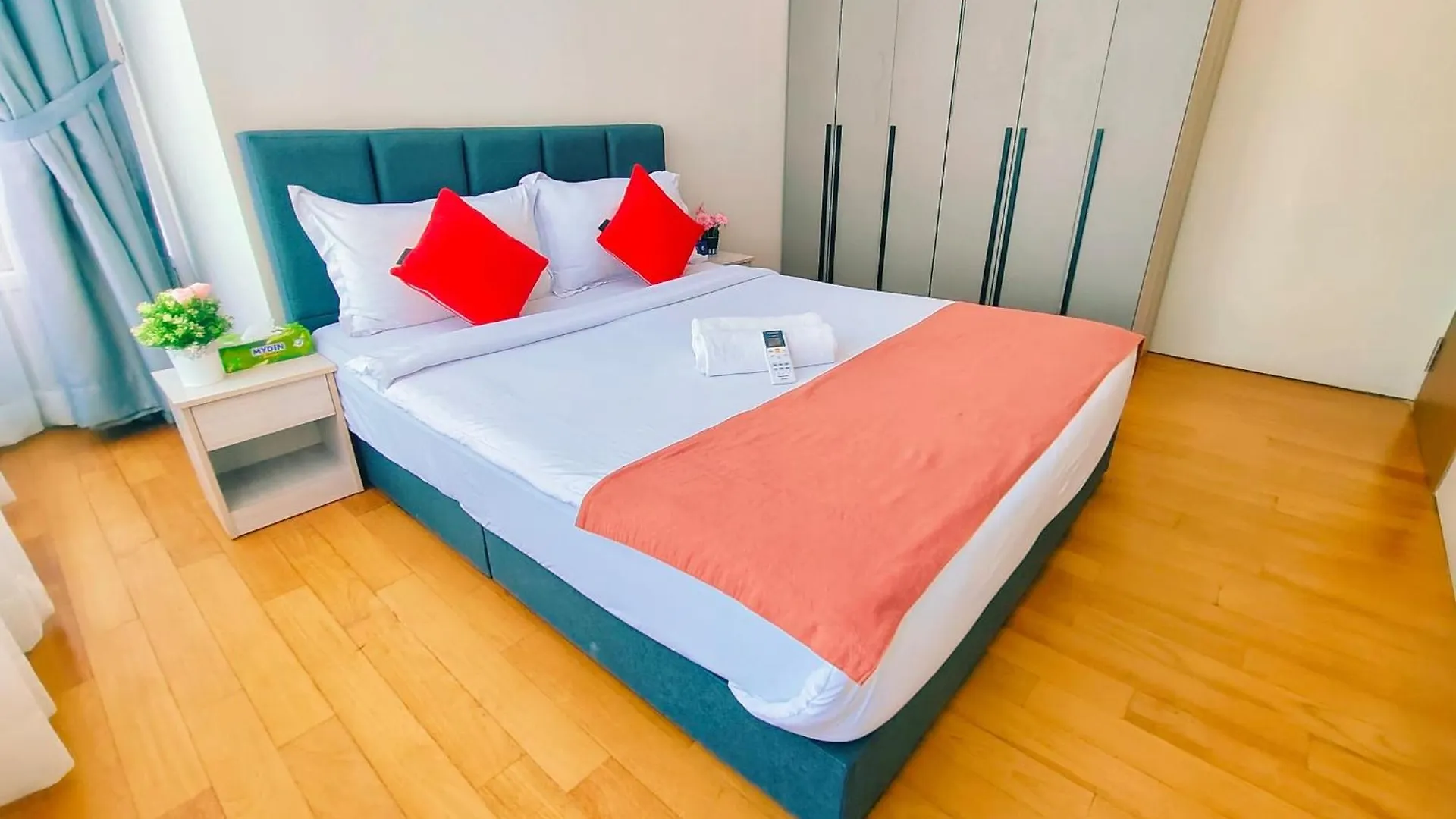 Sky Suites Klcc By Kd Luxury Suites 쿠알라룸푸르 아파트