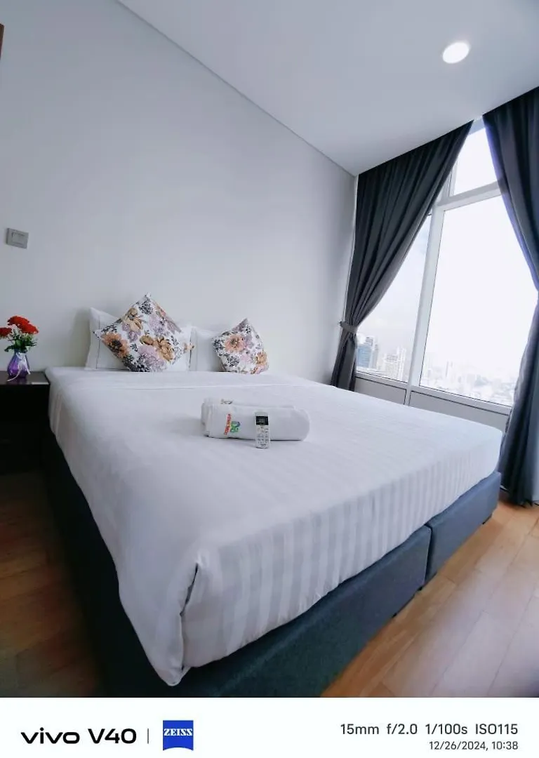 Sky Suites Klcc By Kd Luxury Suites 쿠알라룸푸르 아파트